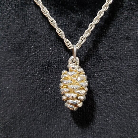 Womens Fashion Gold Tone Pinecone Pendant Collar Necklace with Lobster Clasp - Picture 4 of 5